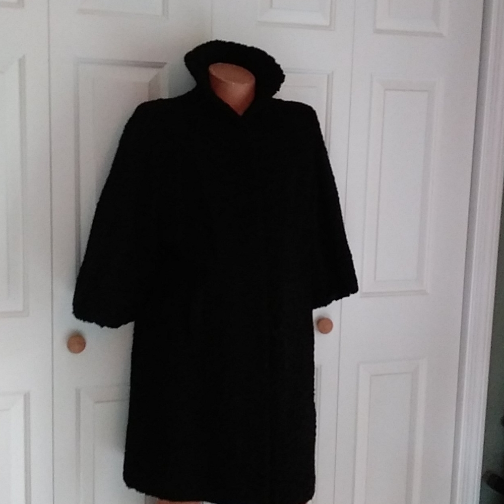 Stunning vintage blk lamb's wool swing coat sz 10?